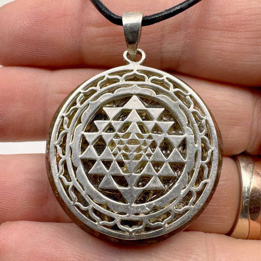 Human Design Orgonite Stern Tetraeder Amulett silber