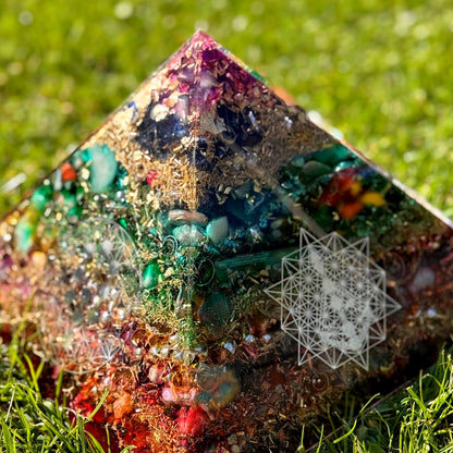 Human Design Orgonite Bodygraph Cheops Pyramide XXL